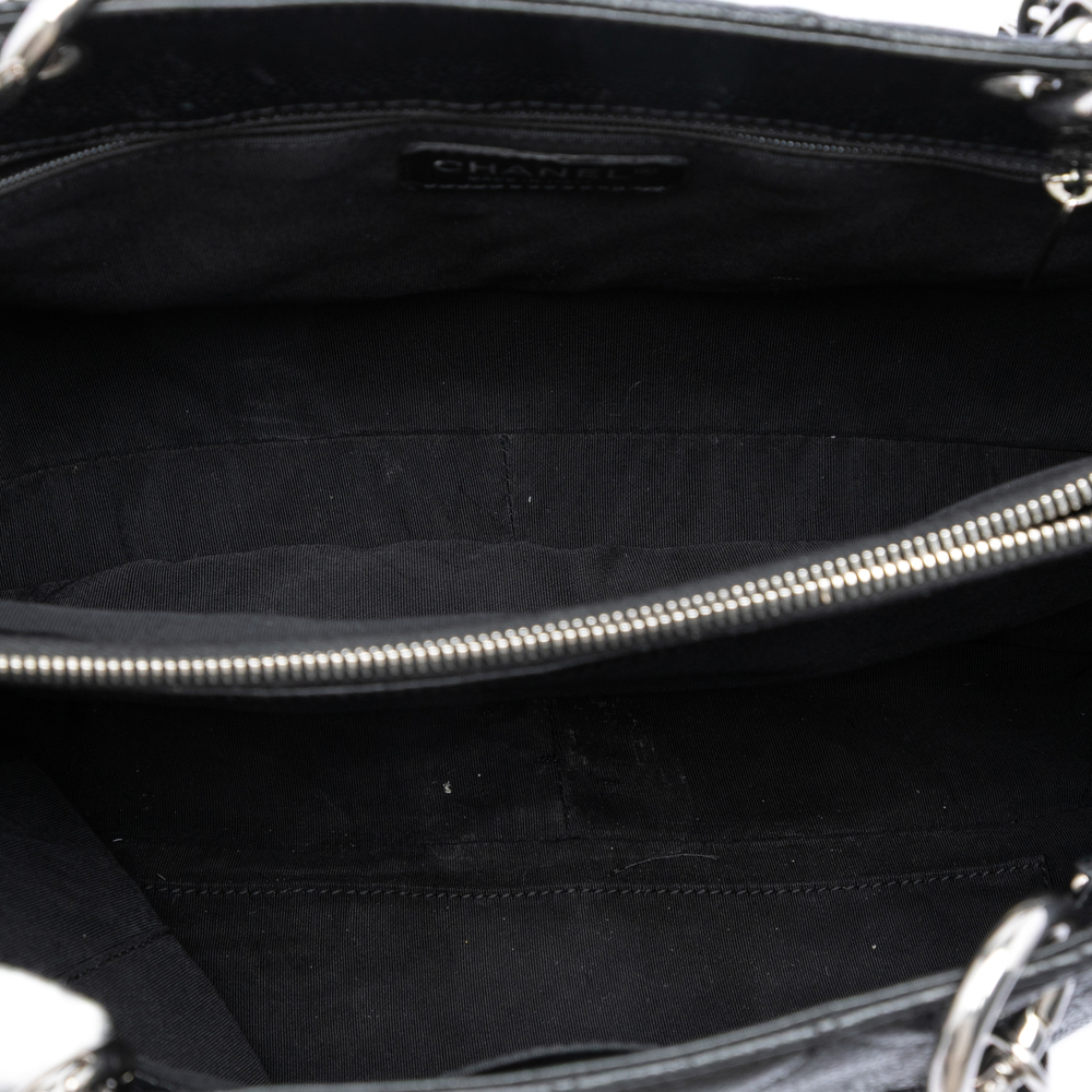 Pre-Loved Chanel Caviar Grand Shopping Tote - Picture 4 of 5